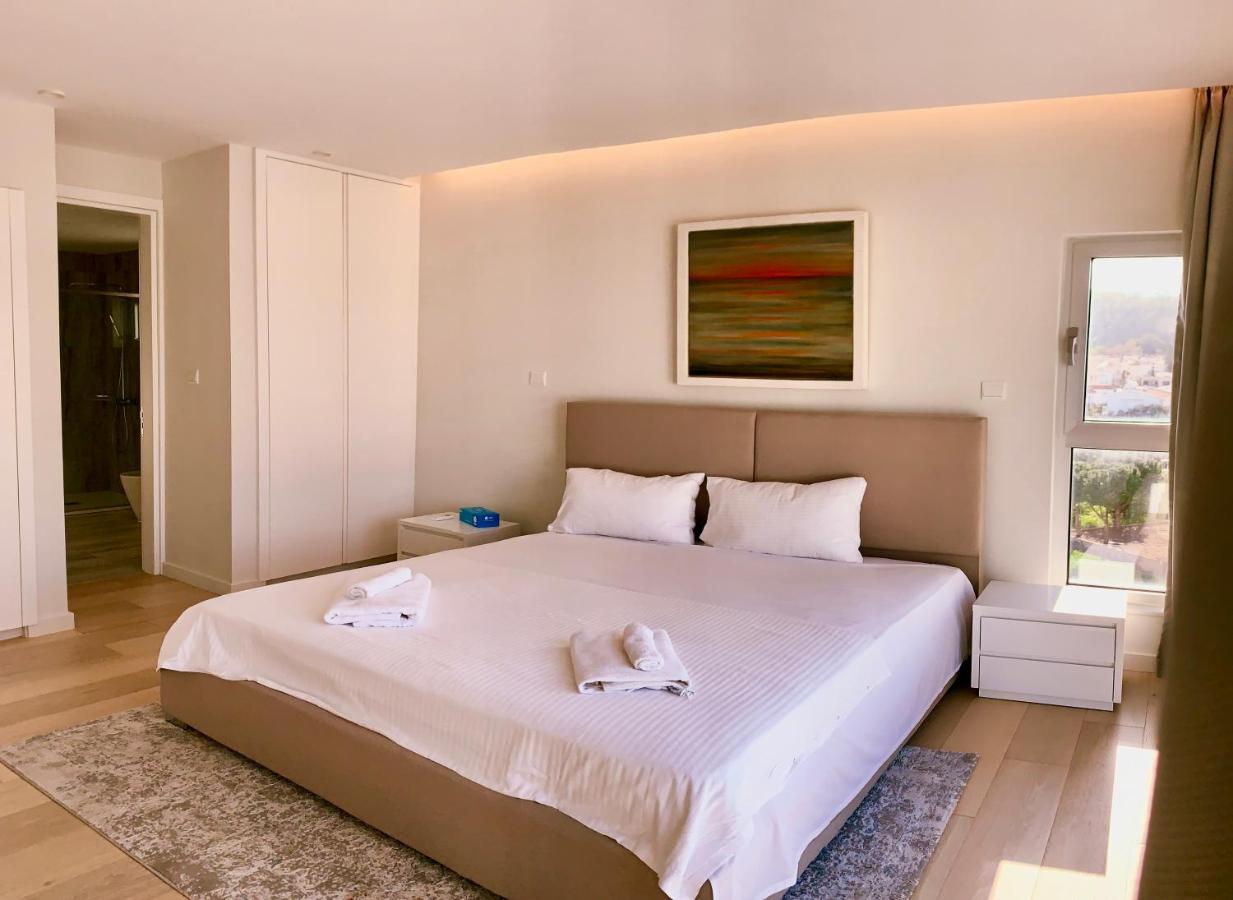 Emerald Suites โปรทาราส ภายนอก รูปภาพ