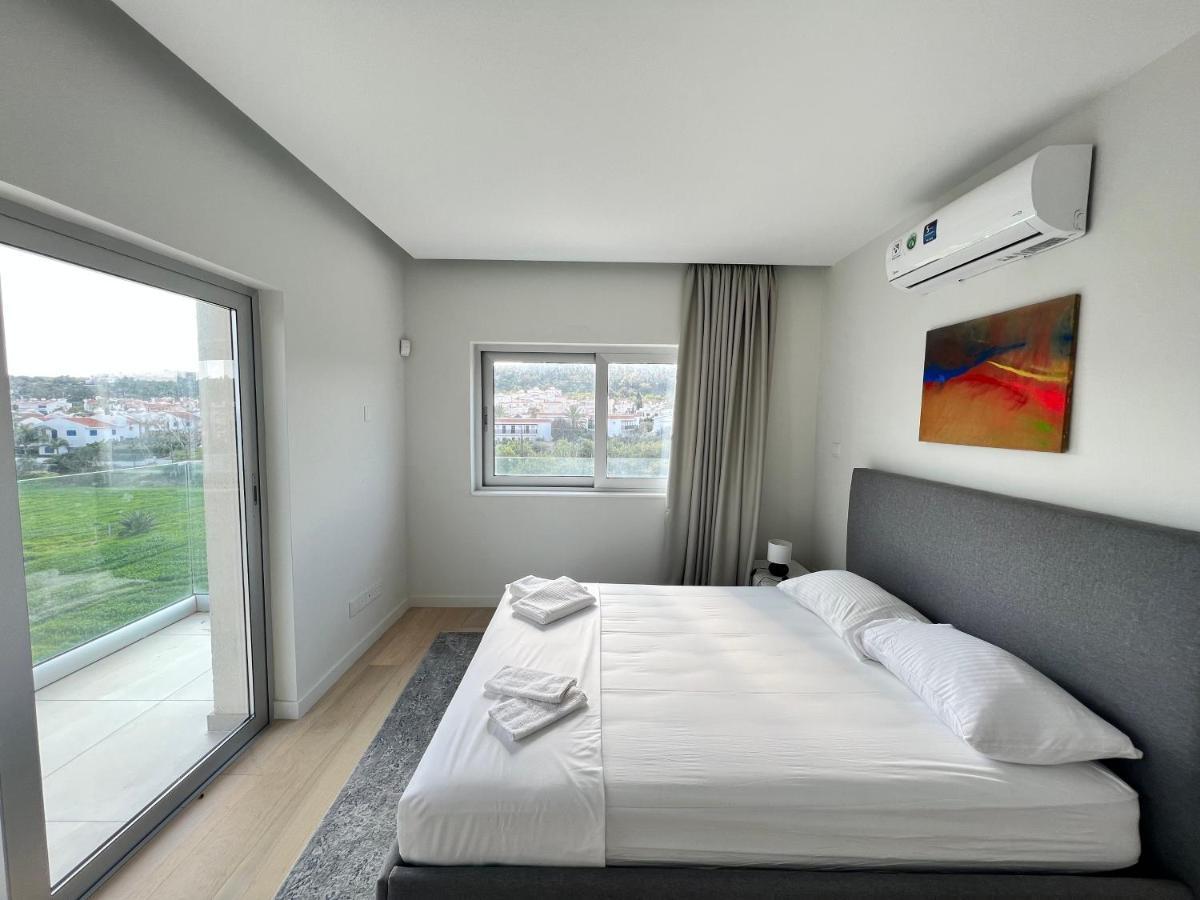 Emerald Suites โปรทาราส ภายนอก รูปภาพ