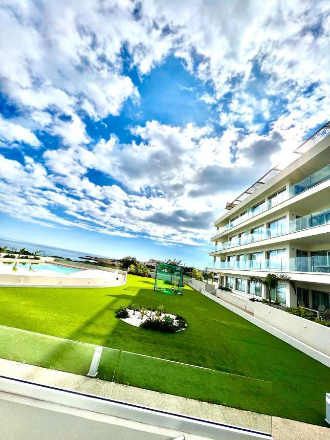 Emerald Suites โปรทาราส ภายนอก รูปภาพ