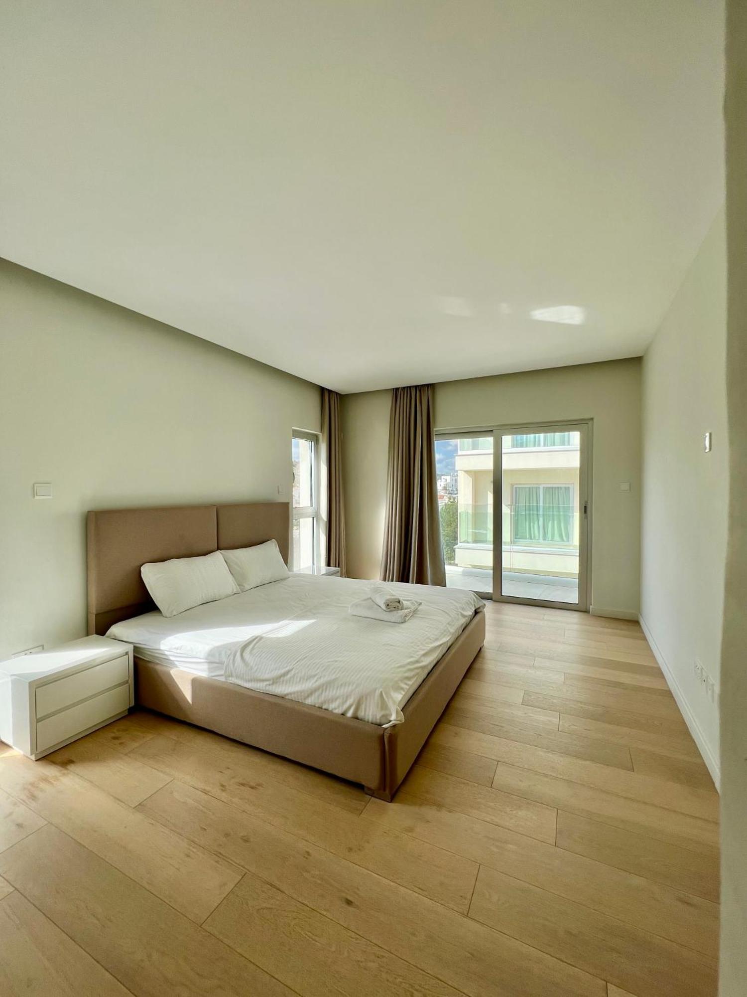 Emerald Suites โปรทาราส ห้อง รูปภาพ