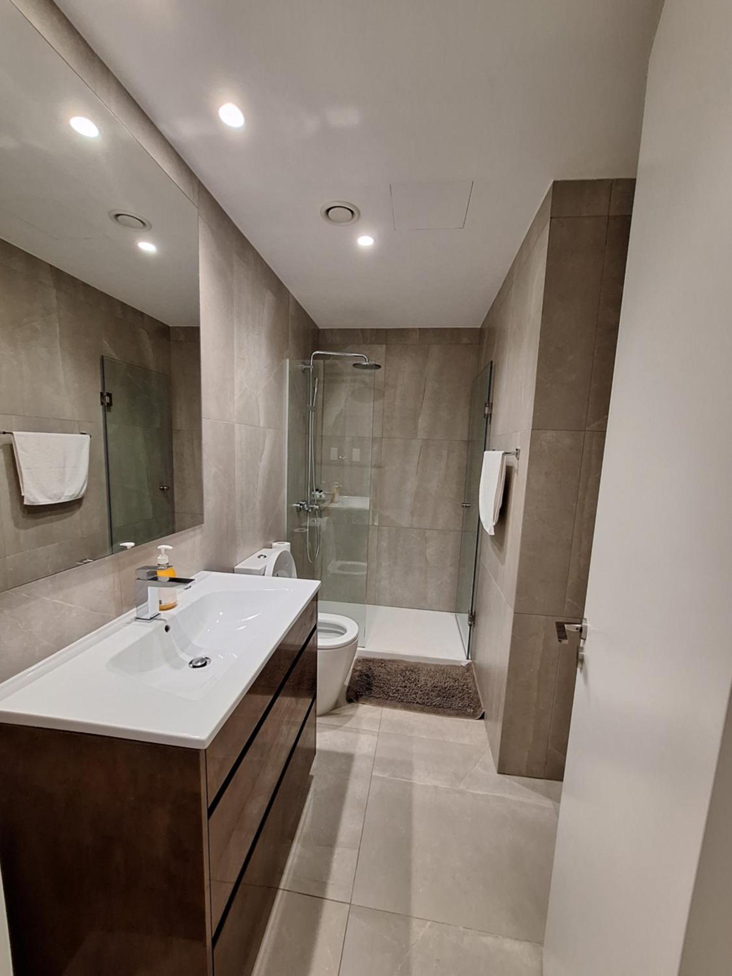 Emerald Suites โปรทาราส ภายนอก รูปภาพ